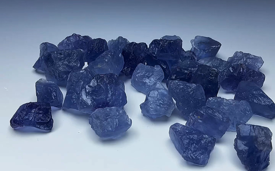 天然蓝色萤石原矿