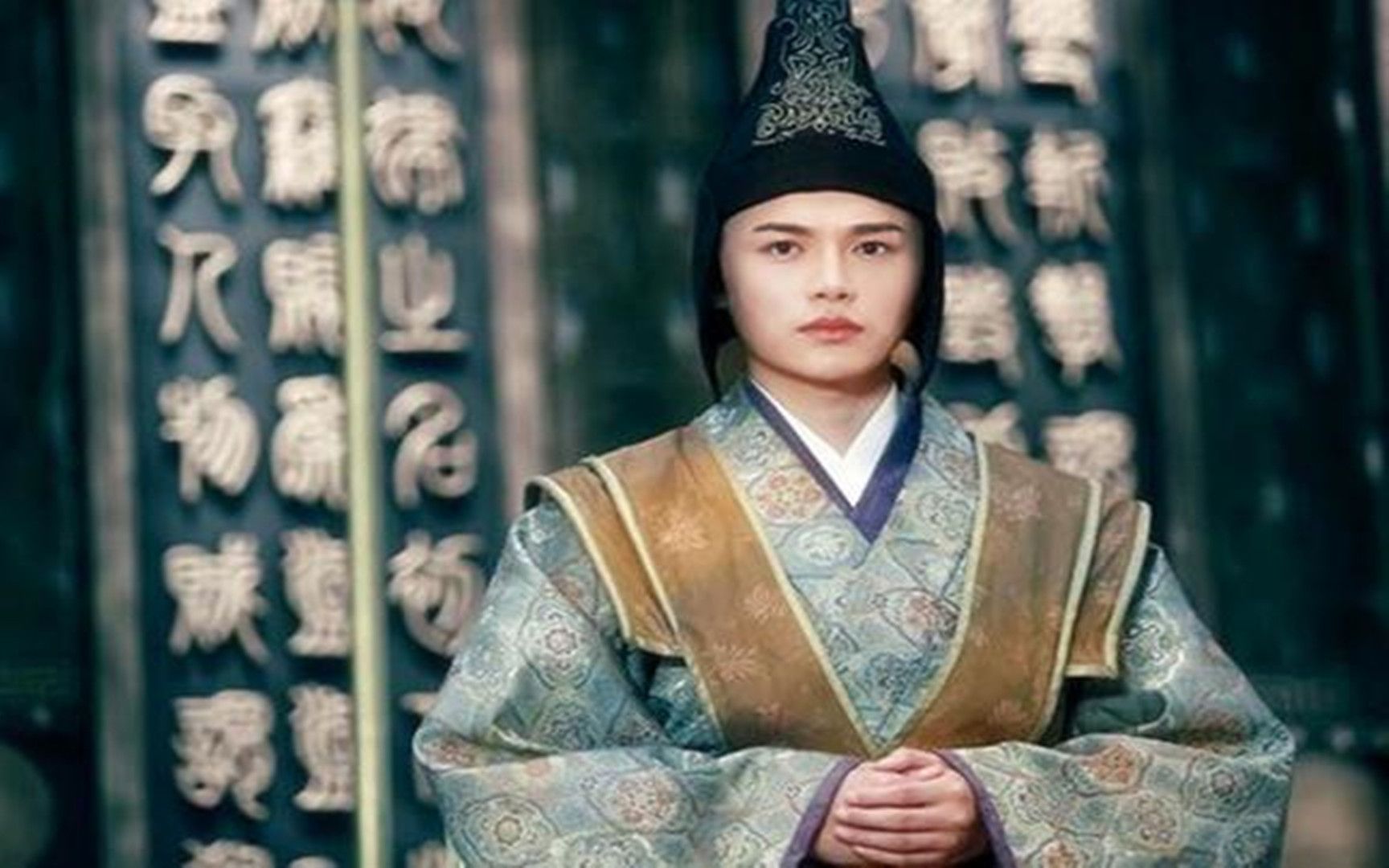 中国唯一一个太监皇帝,算是太监中的"男神",年纪轻轻就有老婆