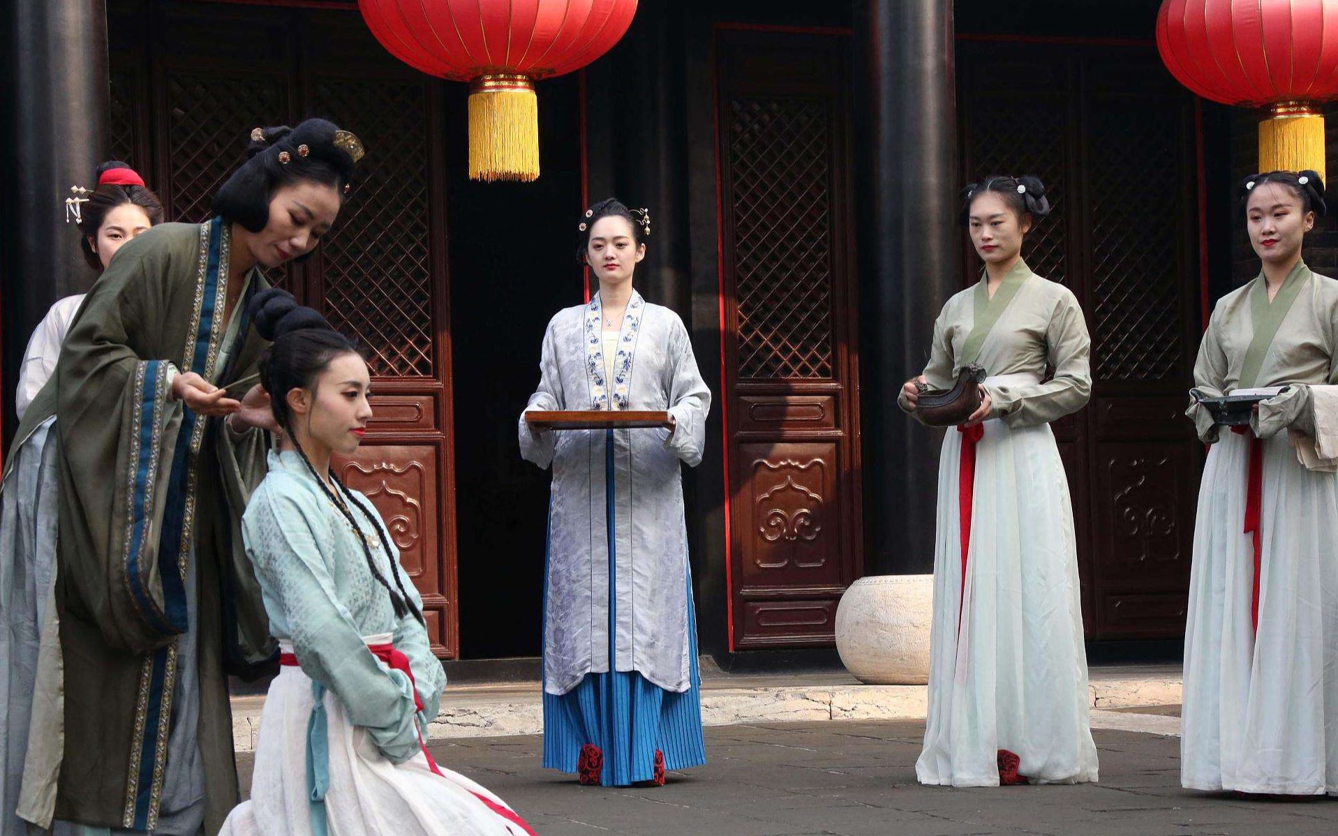 汉家女子成人礼(笄礼表演完整版)--云安中学_哔哩哔哩 (゜-゜)つロ