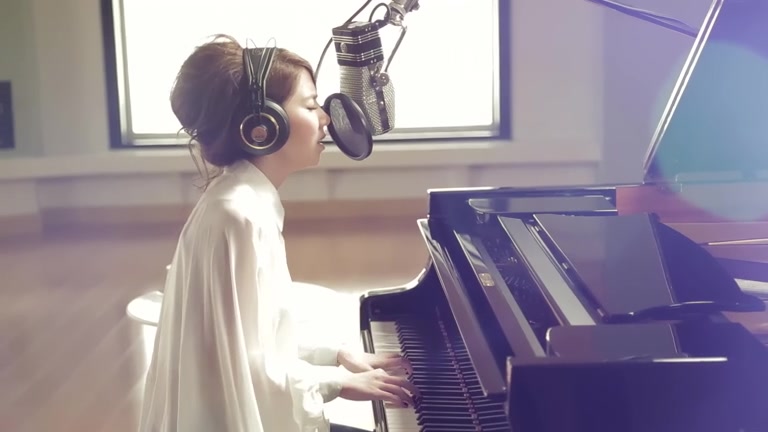 邓紫棋-我的秘密钢琴版 高清