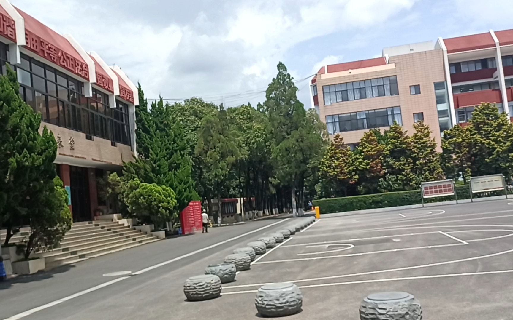 云南大学东陆校区图片