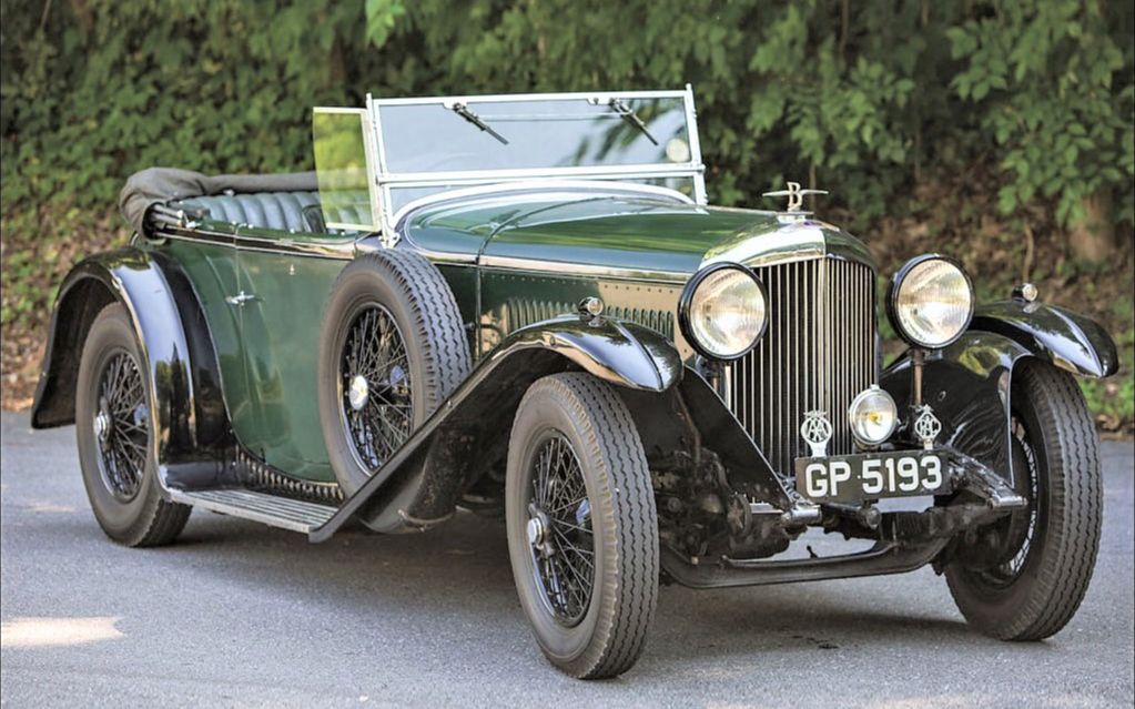 路遇宾利4-liter古董车