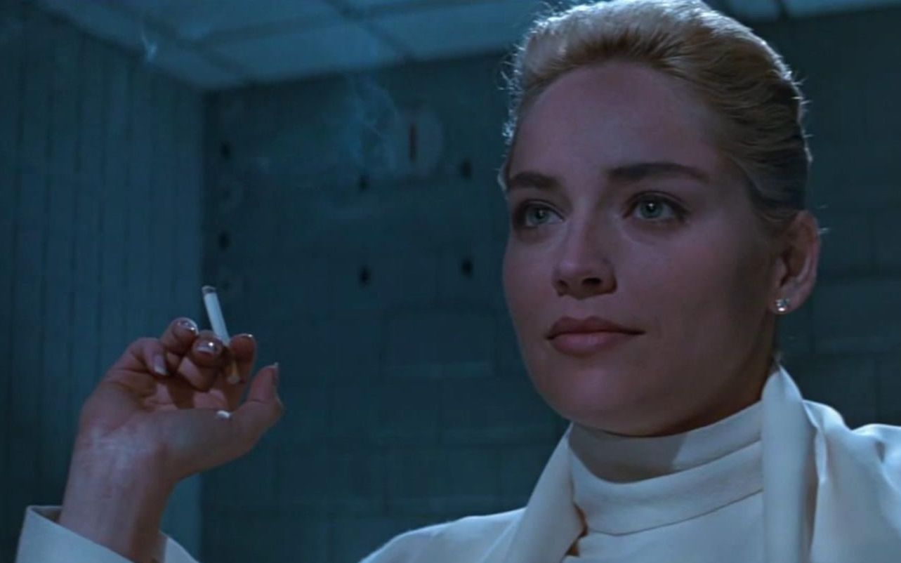 高冷女神莎朗斯通演绎犯罪嫌疑人,心理素质过硬,不惧测谎仪