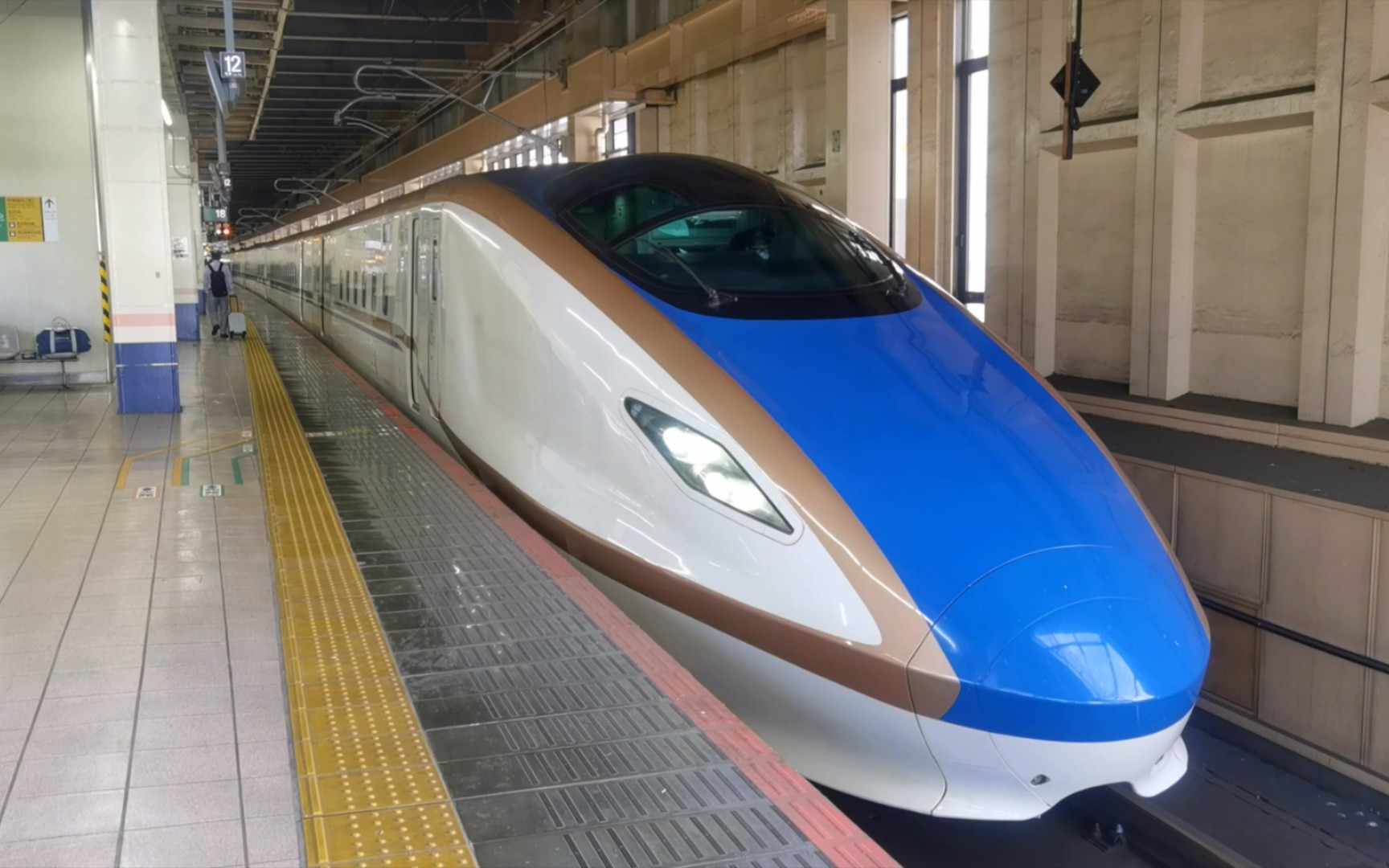 e7系新干线日本大宫站(琦玉)发车