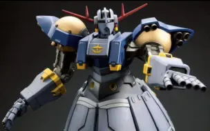 Download Video: [不能指望万代了]HJ杂志 1/144 高达雷霆宙域 RX-78完美高达，完美吉翁号，RX-77-4布鲁G 自制模型作例图文:http://t.cn/A6