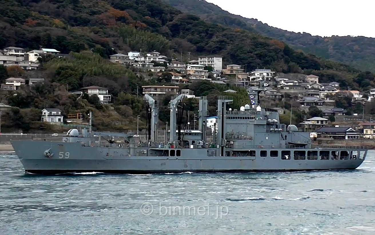 韓國海軍天池級補給艦3號艦華川號aoe59關門海峽西航201712