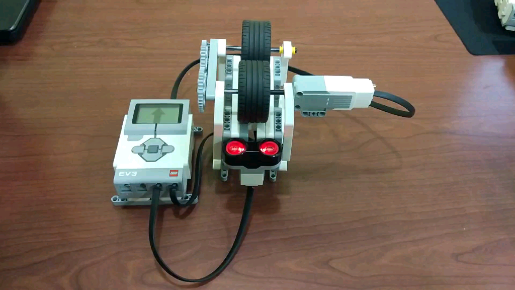 乐高ev3打工人坐车请拿好车票自动检票机