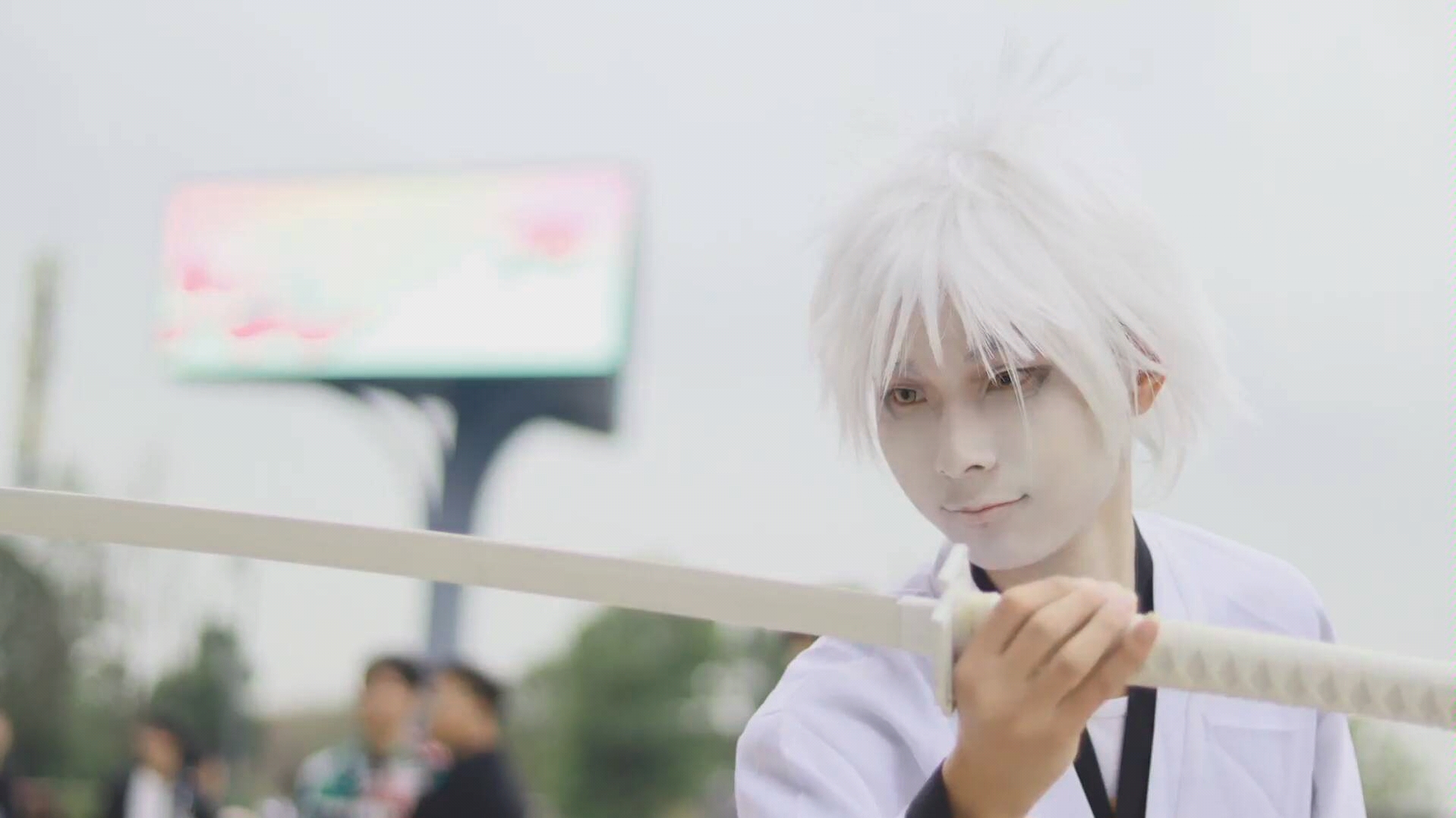 死神虚白cos王和坐的区别是什么一护