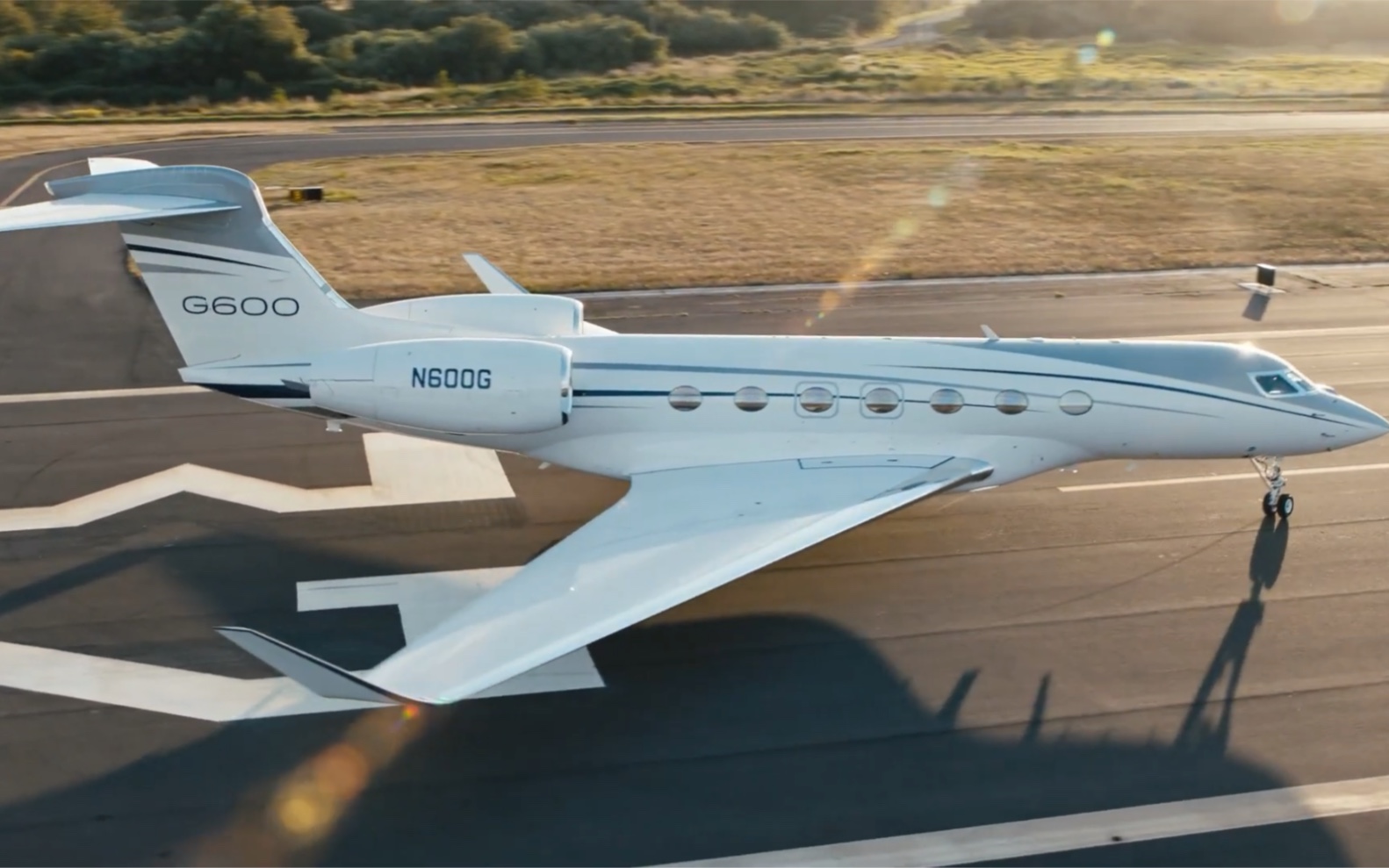 机组车湾流g600空中飞行展示