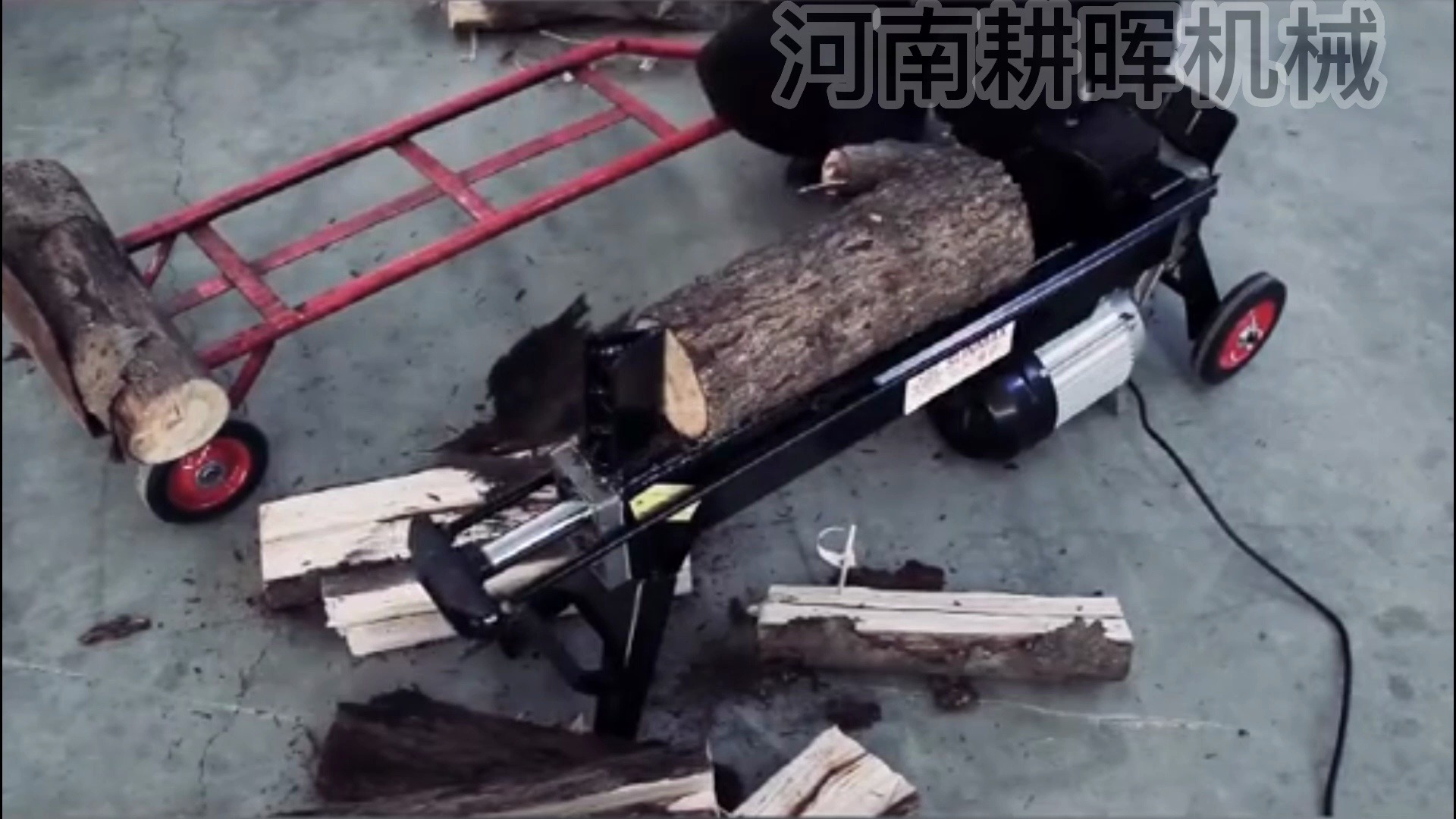 小型木头劈开机 全自动树根树桩劈材机 液压劈木机