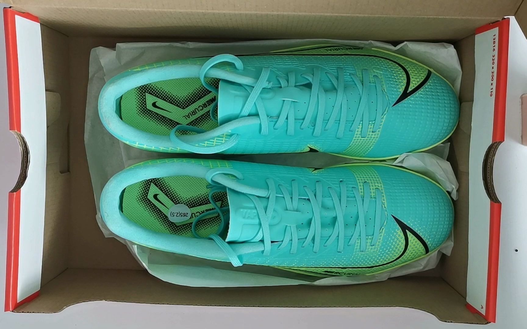 刺客14欧洲杯配色中端tf碎丁足球鞋_哔哩哔哩_bilibili