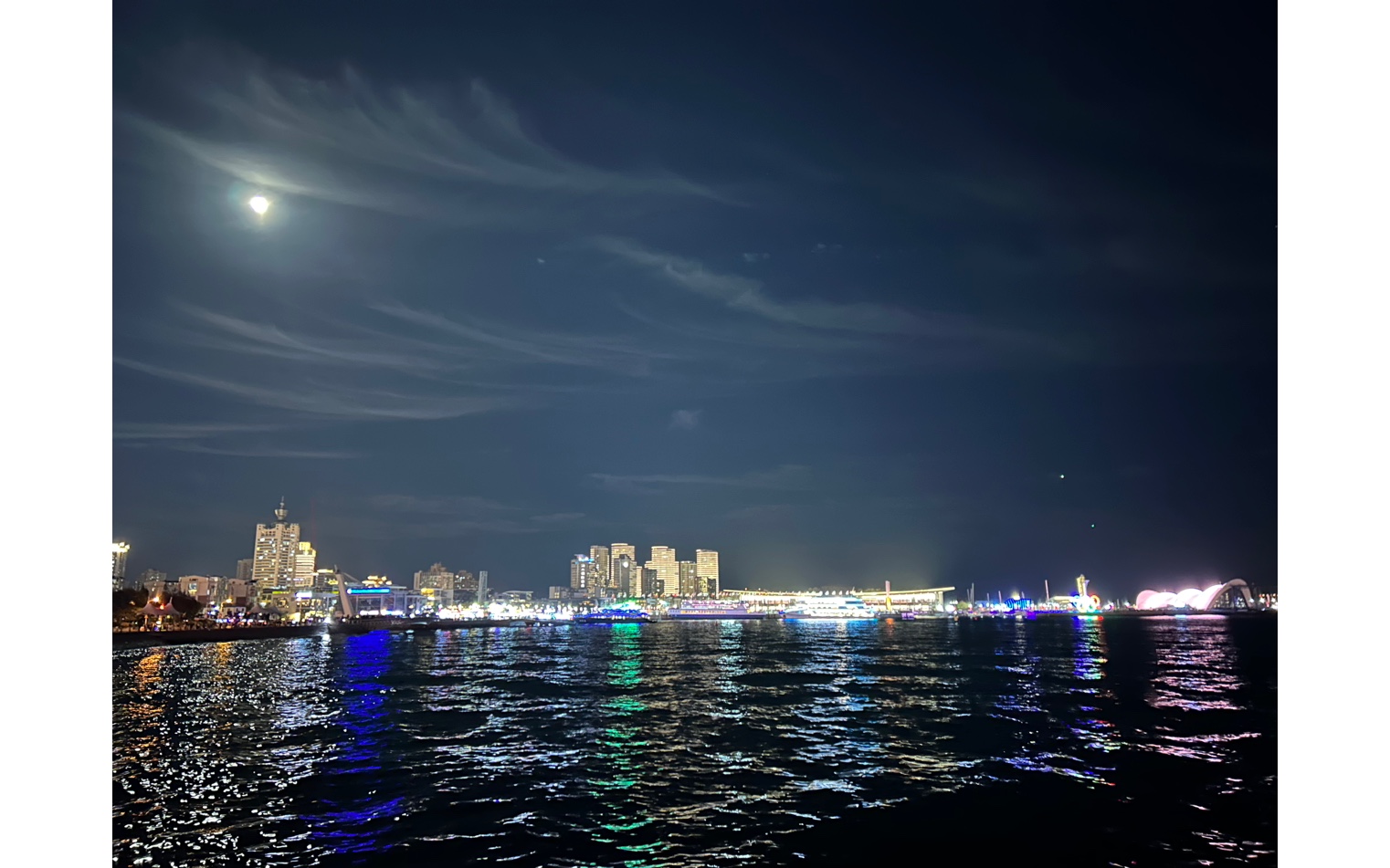 夜晚的大海 真实照片图片