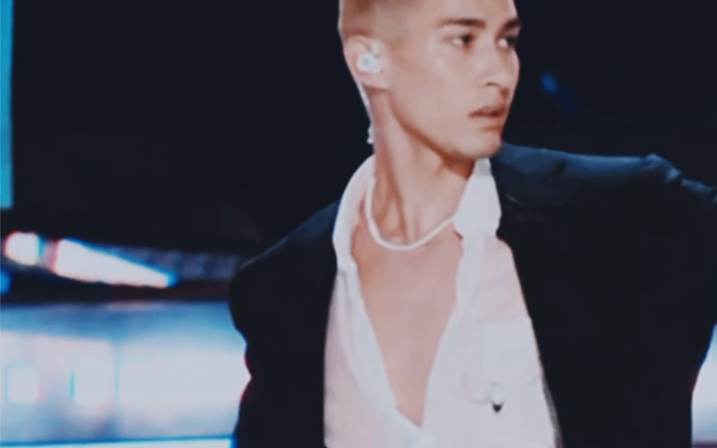 米卡mikasosick对海妖的一见钟情初舞台卡点我们的开始