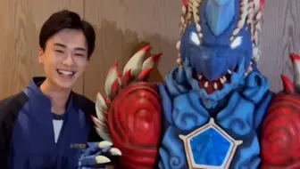 吉田晴登与雷基尼斯