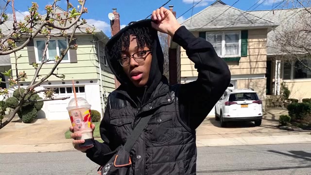 欧美嘻哈圈的16岁新星lil tecca的《grammy freestyle》太炸了!