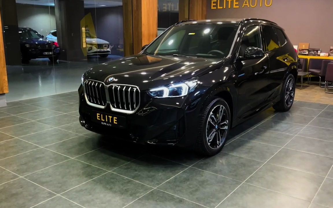 2023款宝马x1-外观和内饰细节全方位实拍,深度体验bmw2023款宝马x1