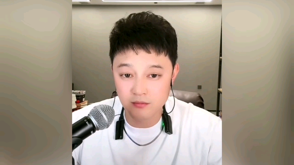 刘一飞讲娱乐圈:摇滚小皮裤又一次冲动了,国际章的《酱园弄》即将上映