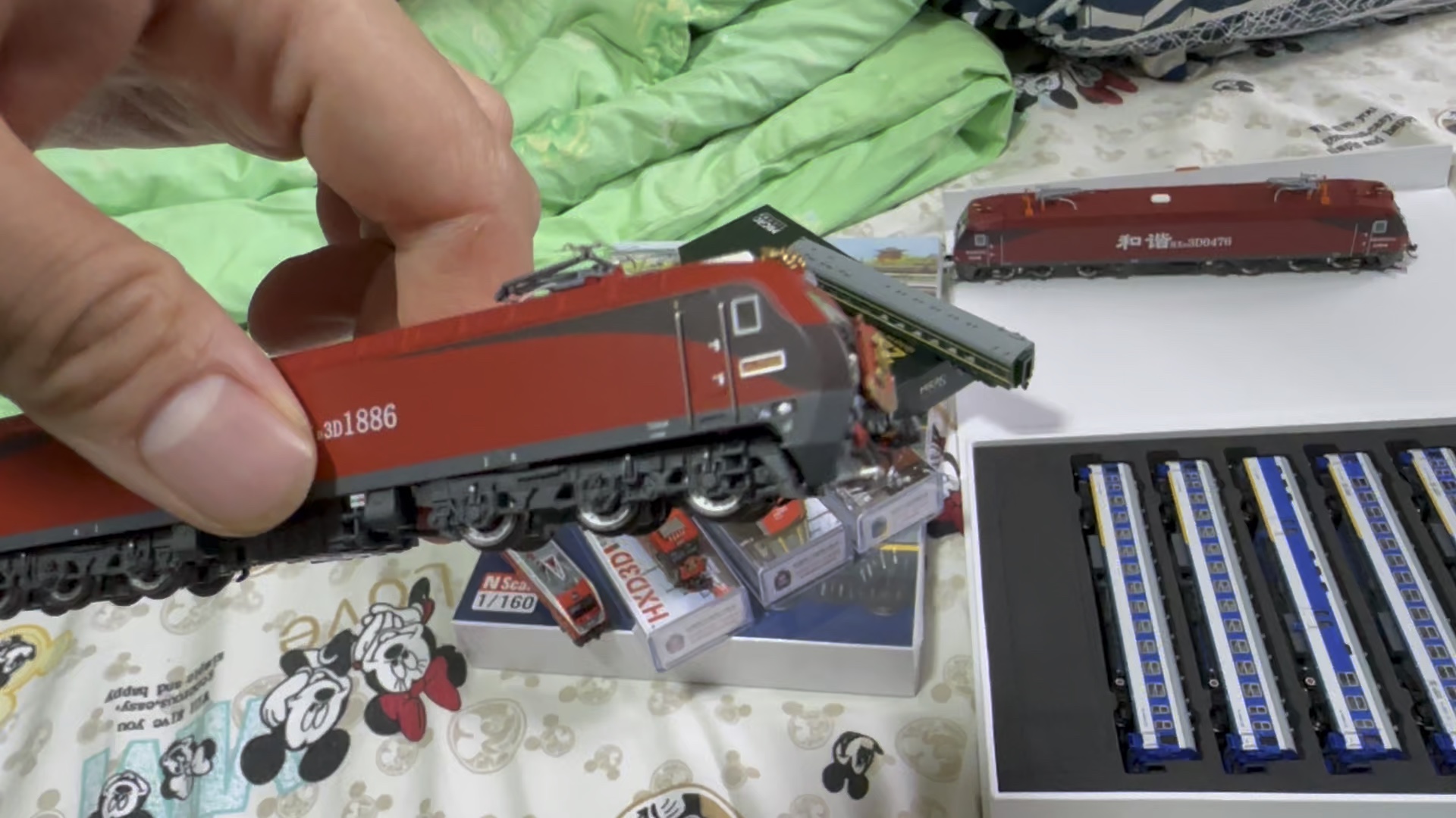 买模型,最开心的时刻,就是到货开箱😀#火车模型