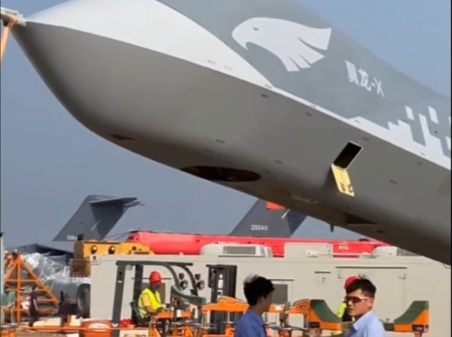 2024珠海航展,翼龙-x无人机在现场组装