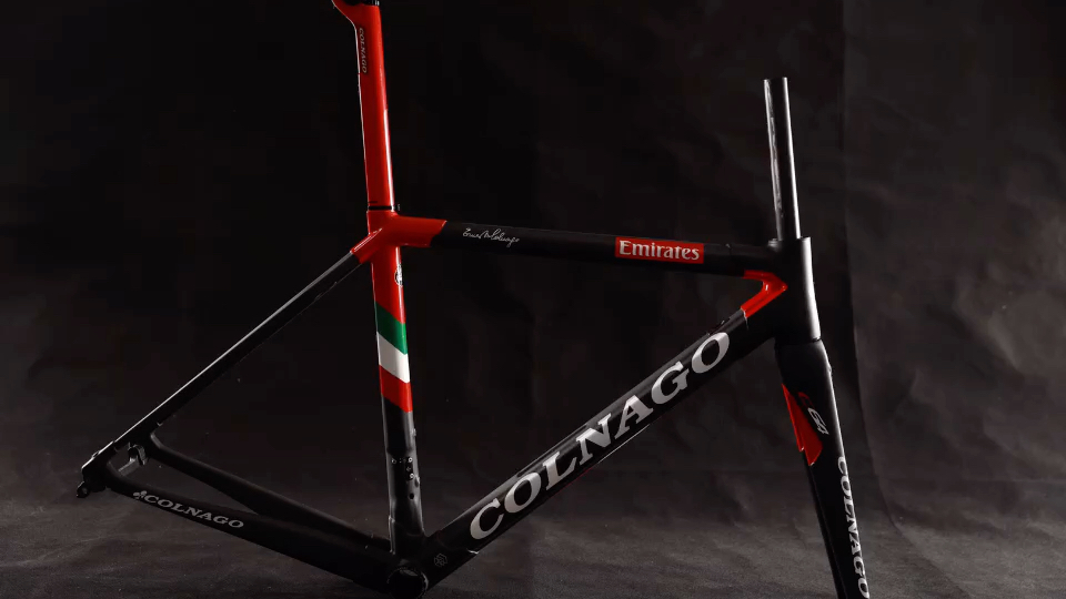 忘了录开箱的梅花 colnago c64 阿联酋国旗版