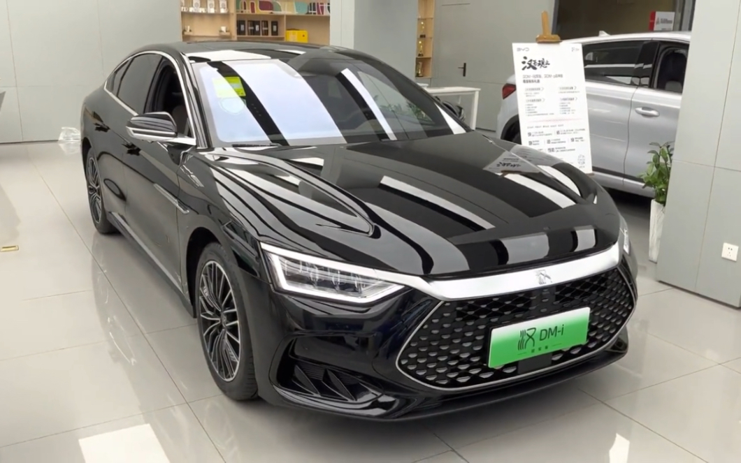 2023款全新比亚迪汉dm-i内部和外部细节实拍欣赏