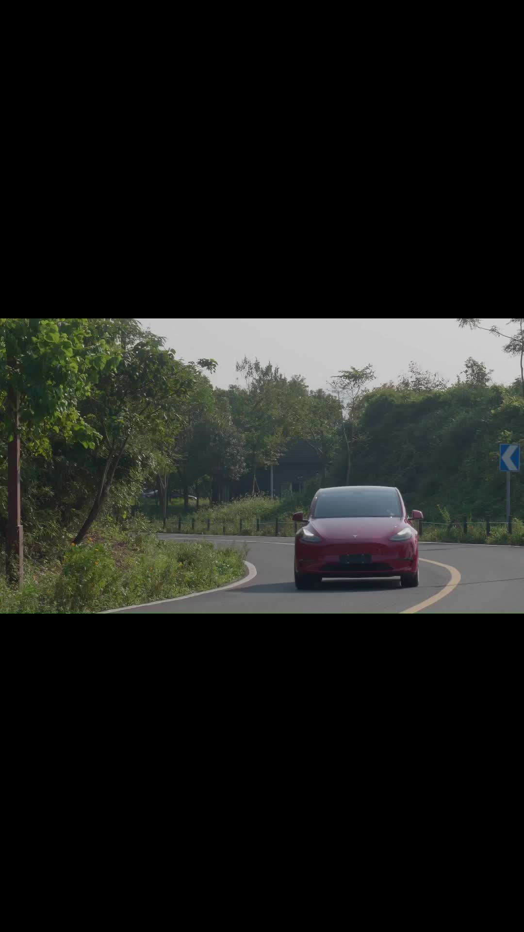 听说开特斯拉的人特别会生活