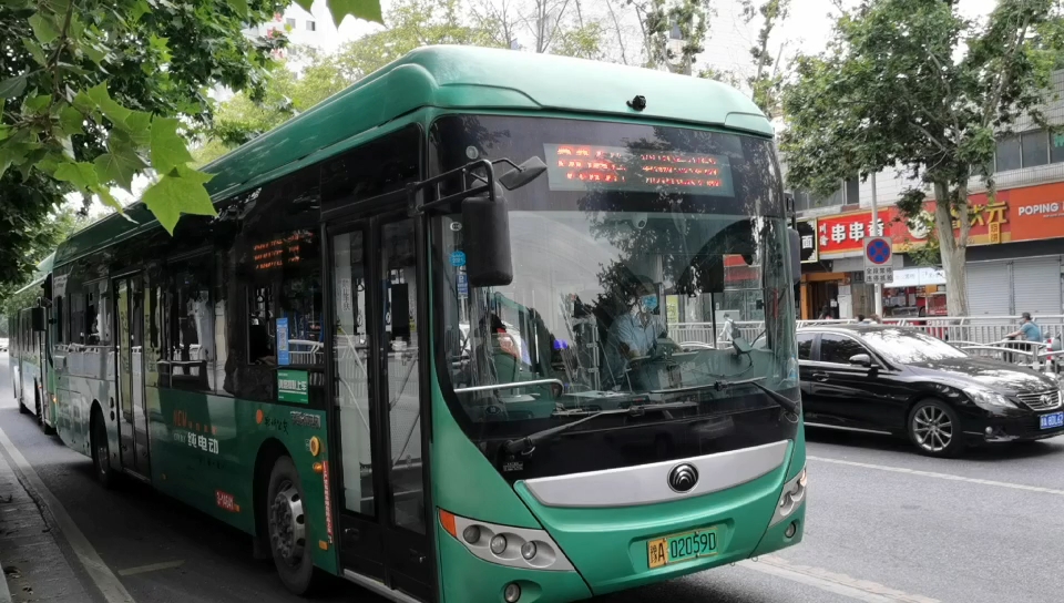 郑州公交906路二代鱼池出站