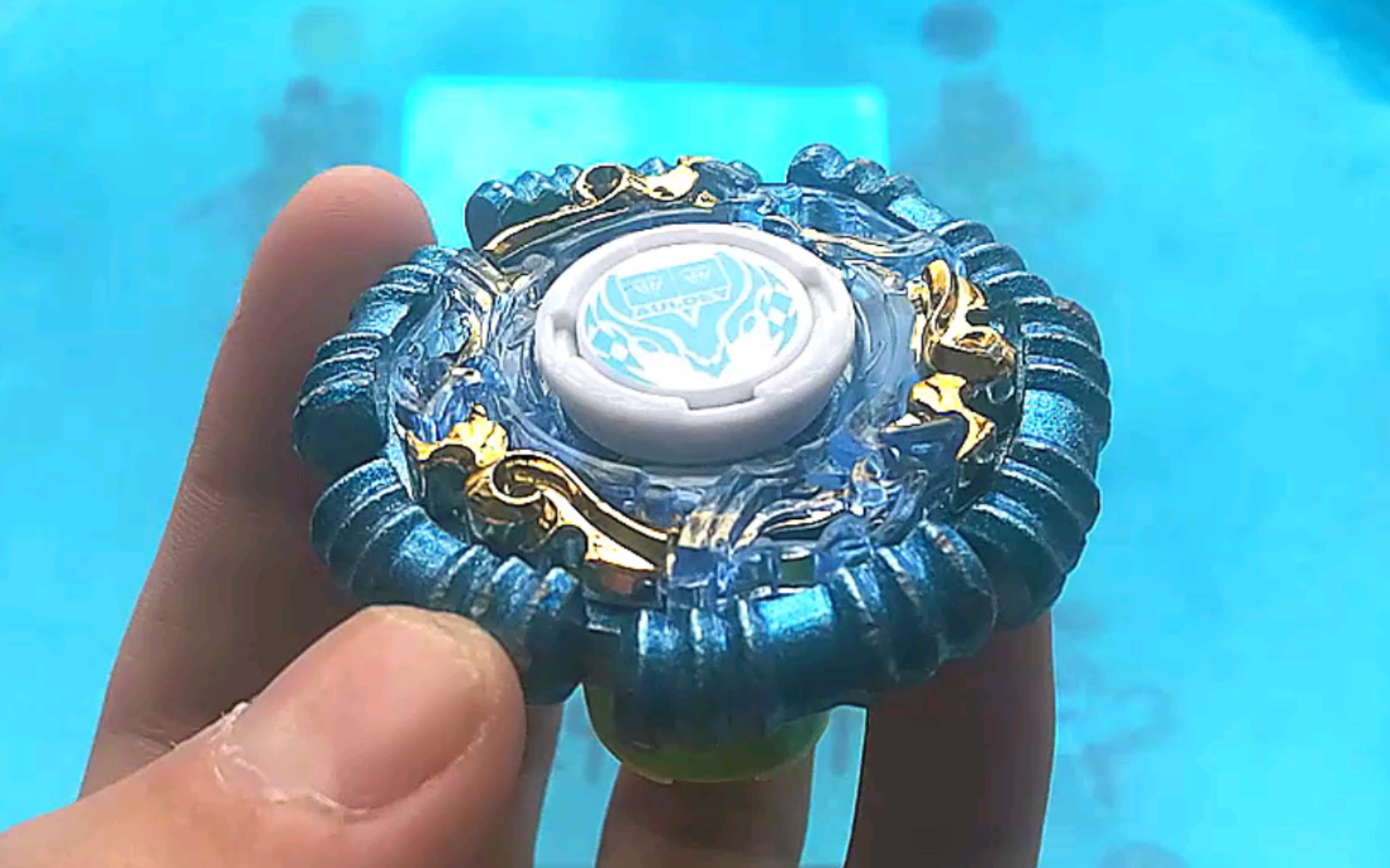 相信我,我就是破天巨锤而不是破天巨锤v    破天巨锤陀螺对战视频