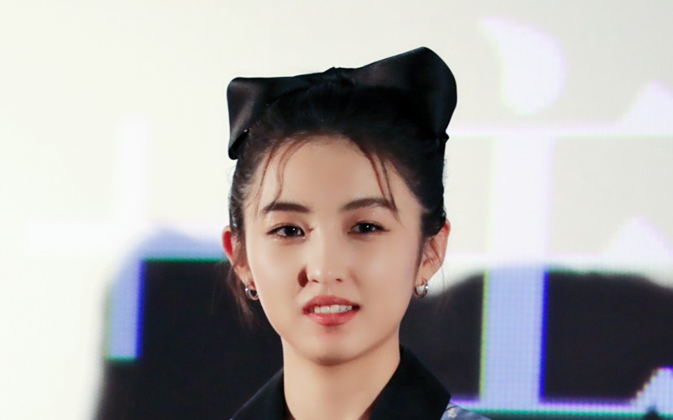 【张子枫】我的姐姐武汉路演张子枫part 8_哔哩哔哩_bilibili