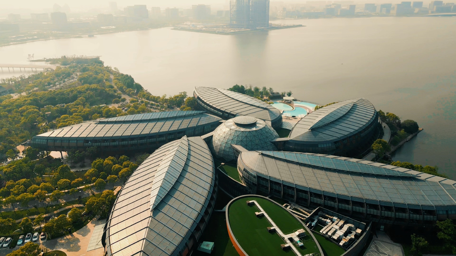 上海滴水湖洲际酒店