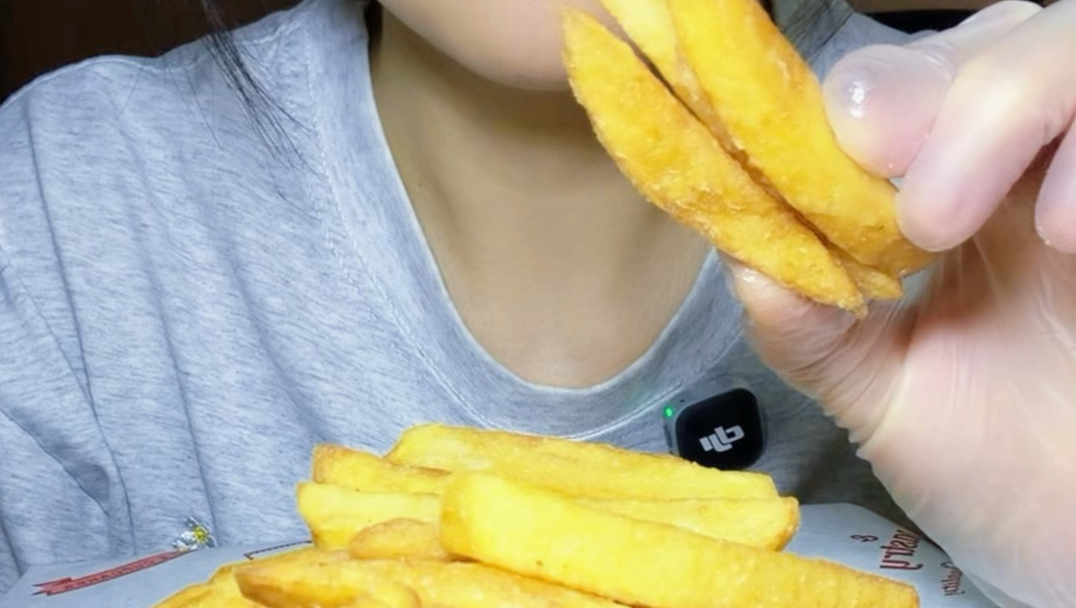 第375集：第一次做薯条 我觉着非常成功哈…