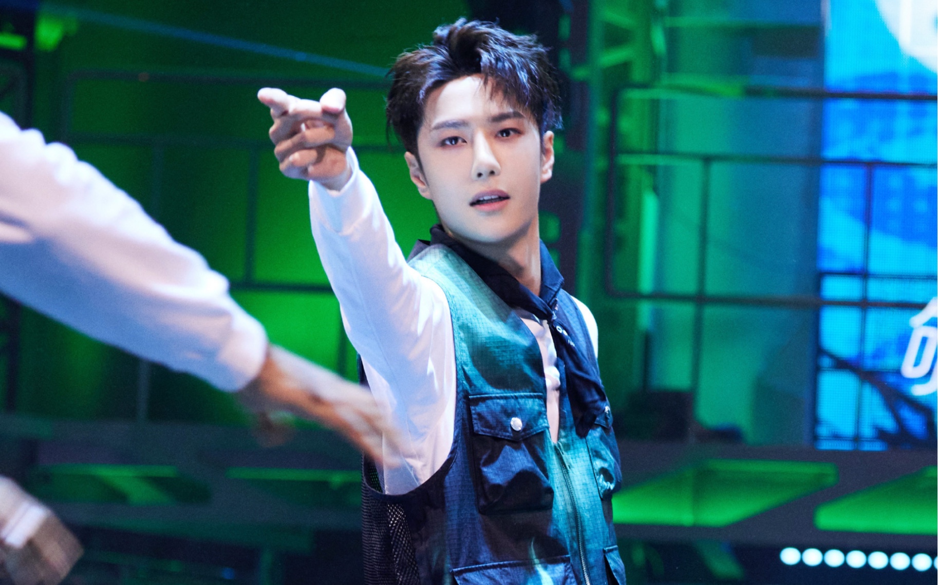 【reaction】王一博战队秀齐舞battle part1这就是街舞4