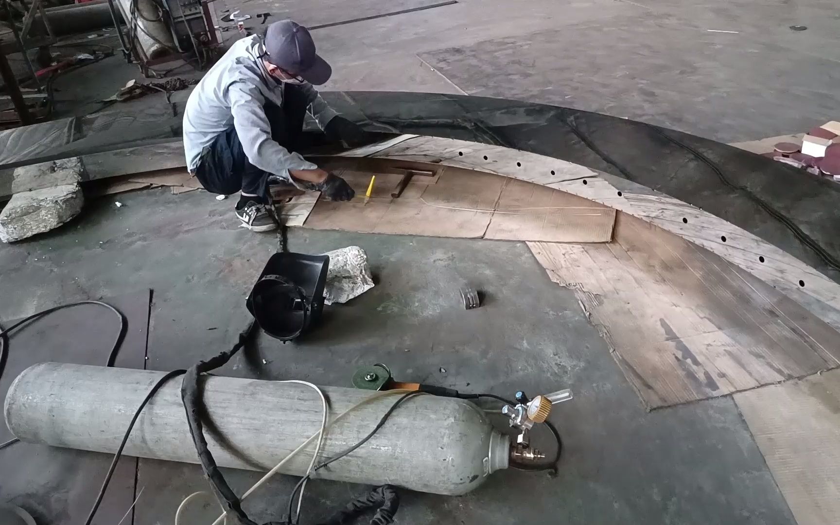 不锈钢坐凳焊接制作