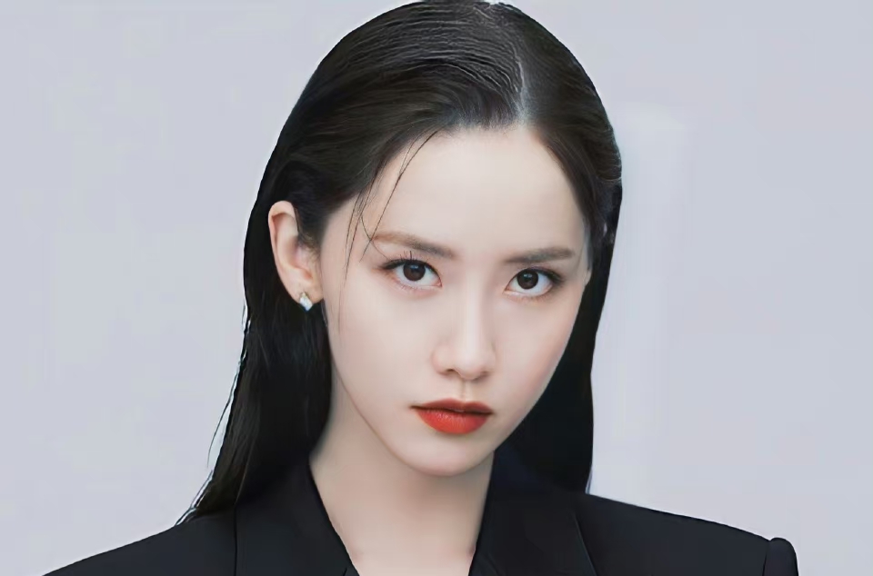 林允儿百货商店雅诗兰黛发布会