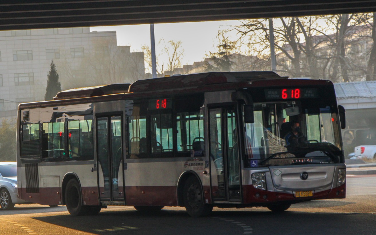 北京公交618路bj6123c7btd运行视频