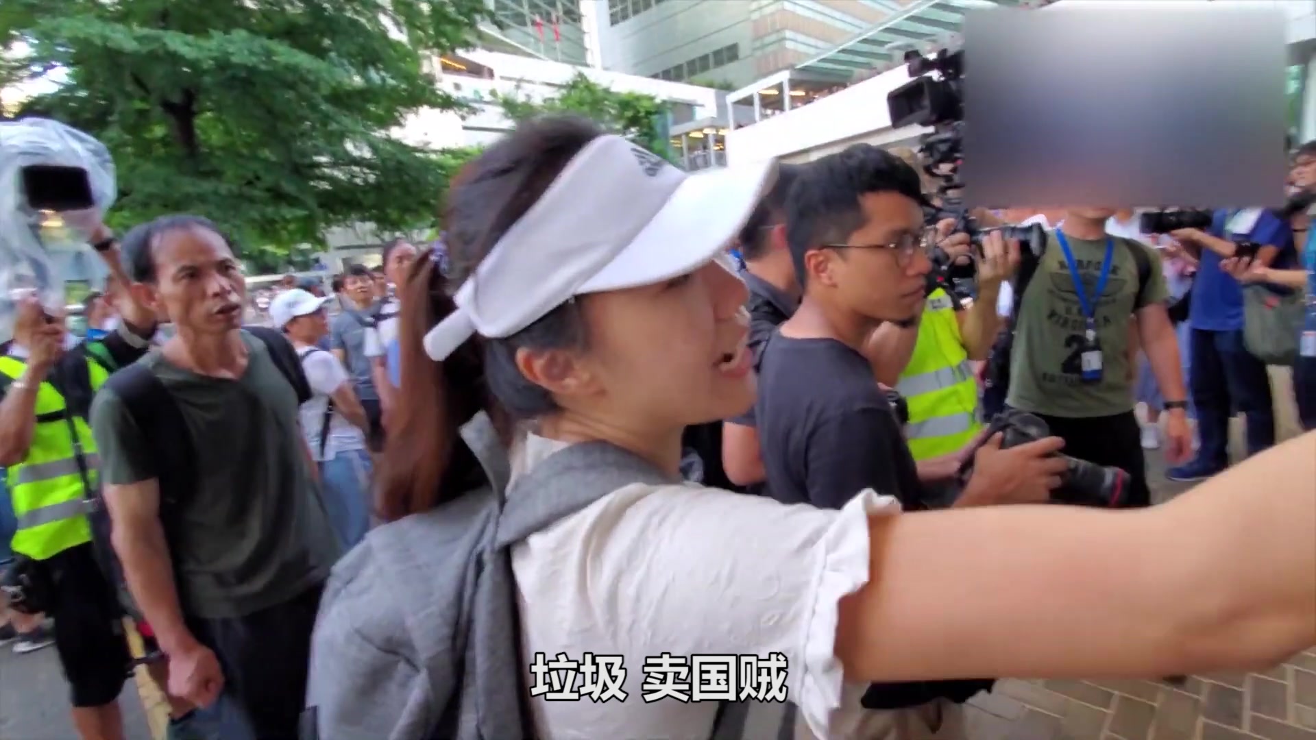 [图]【怒怼港独合集】“利用香港打压中国崛起，是最简单、最便宜、最廉价的一条路”