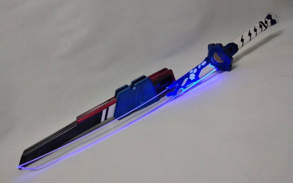 崩坏3rd崩坏三御神装勿忘冰八cos道具发光仿灵刀冰昙天道具展示