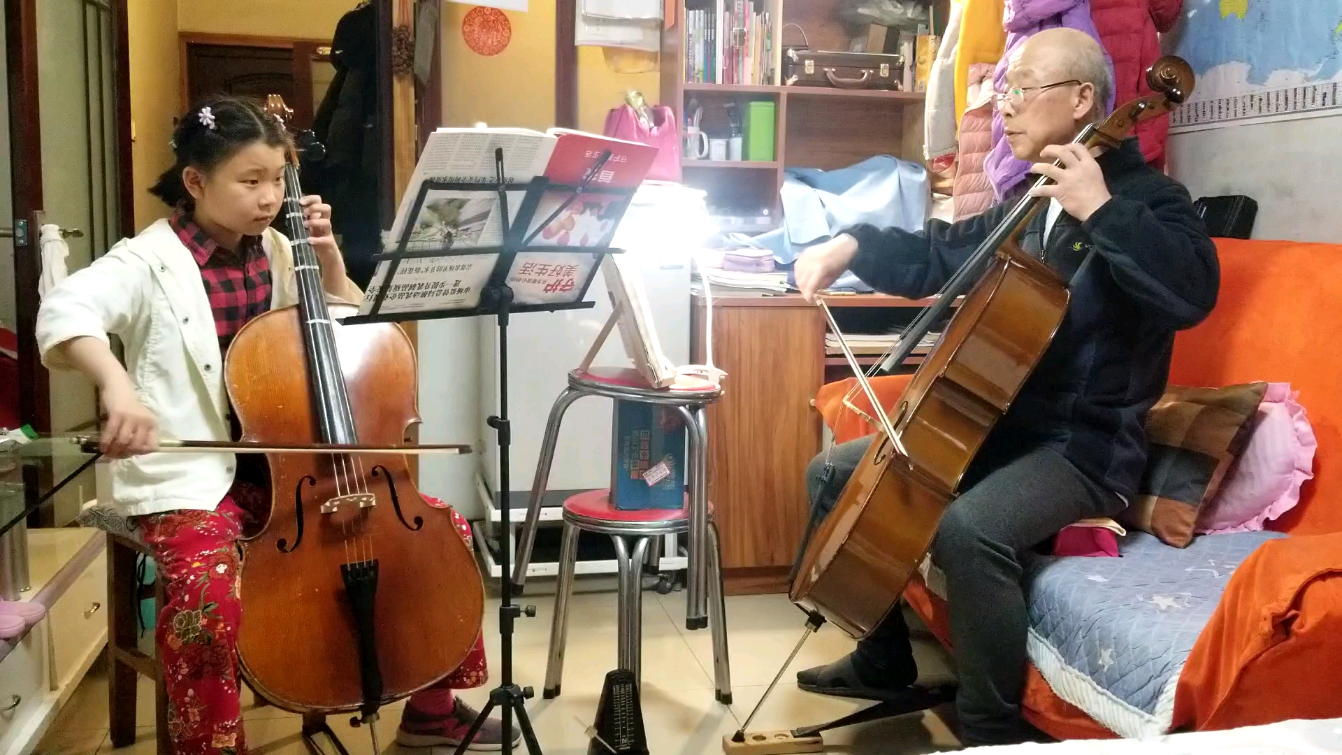 [图]大提琴教程练习曲分集139 F多曹尔曲