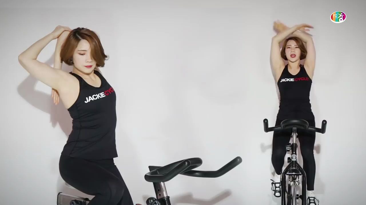 [图]Jackie Cycle LET'S JACKIE BIKE STRETCHIN（动感单车拉伸教程）