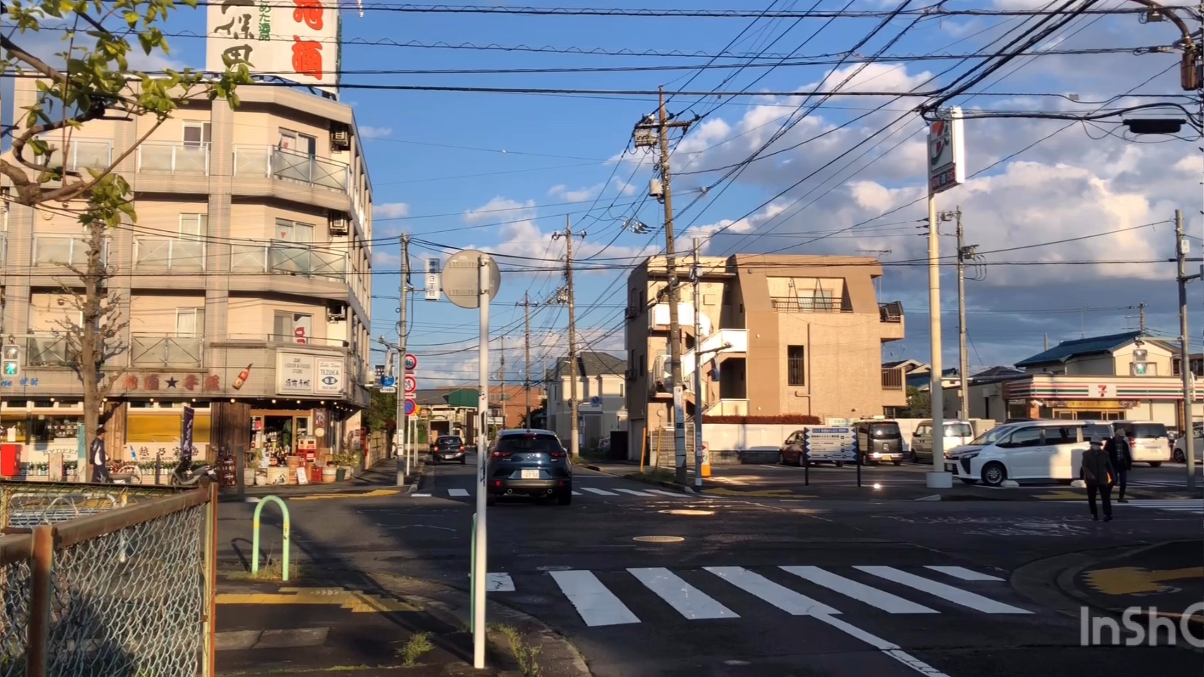 晴雨后午后 东京乡下的小街道