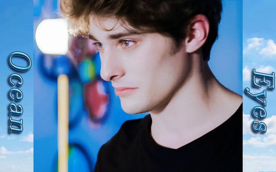 法版skameliott单人向maxenceoceaneyes如海般湛蓝深邃的双眸一眼便望