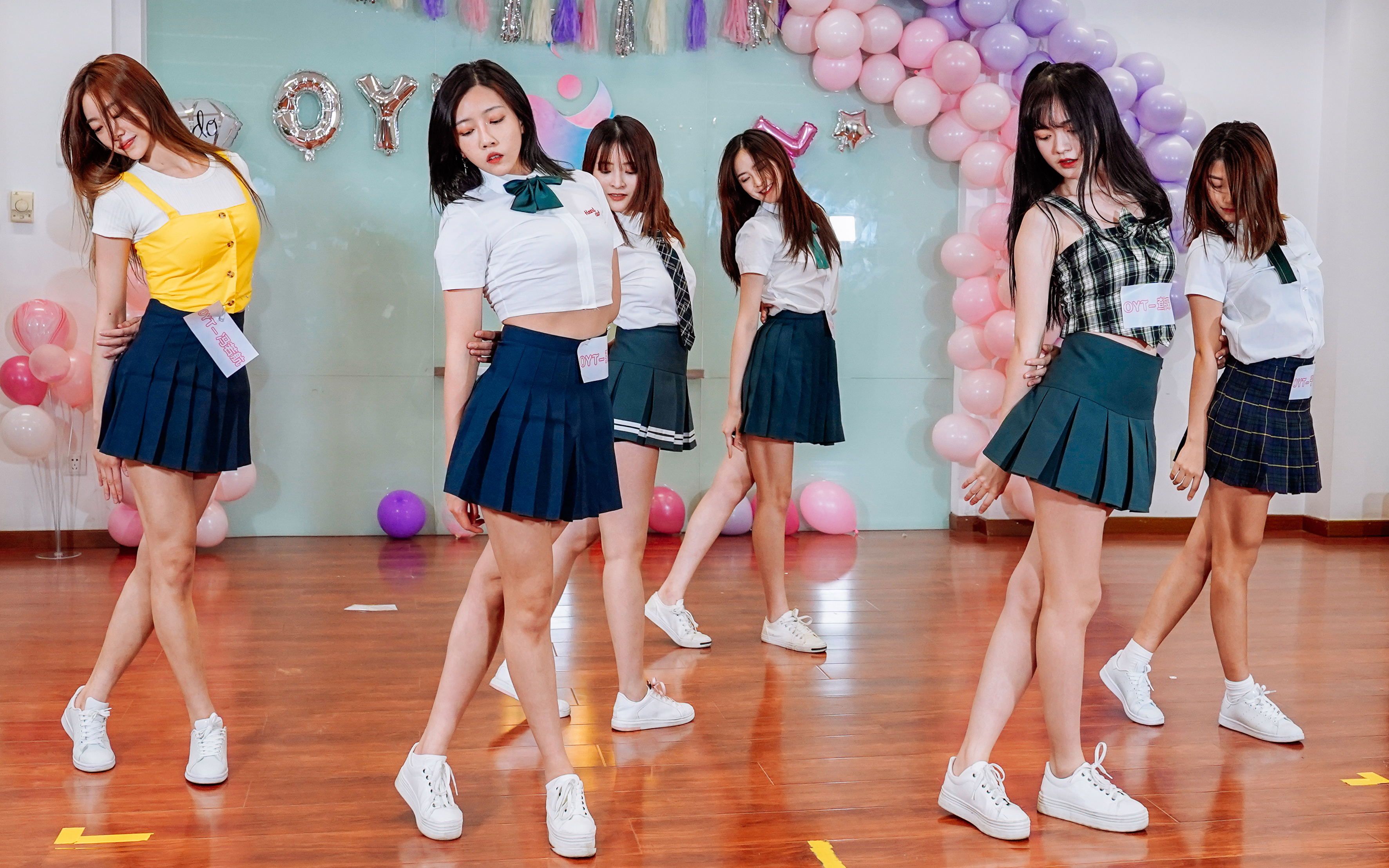 【oyt女团】《向前冲》练习室版_哔哩哔哩_bilibili