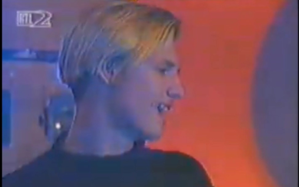 [图]【Backstreet boys】1996 bravo tv 表演i'll never break your heart