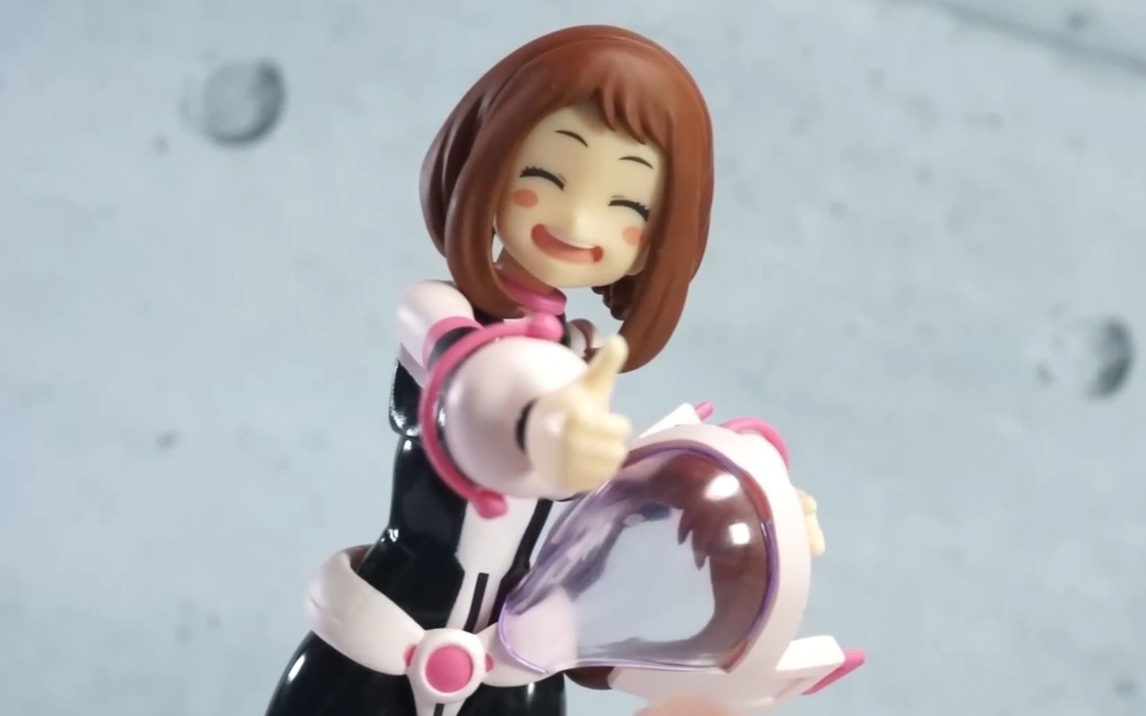 【转】开箱把玩 figma 丽日御茶子 我的英雄学院