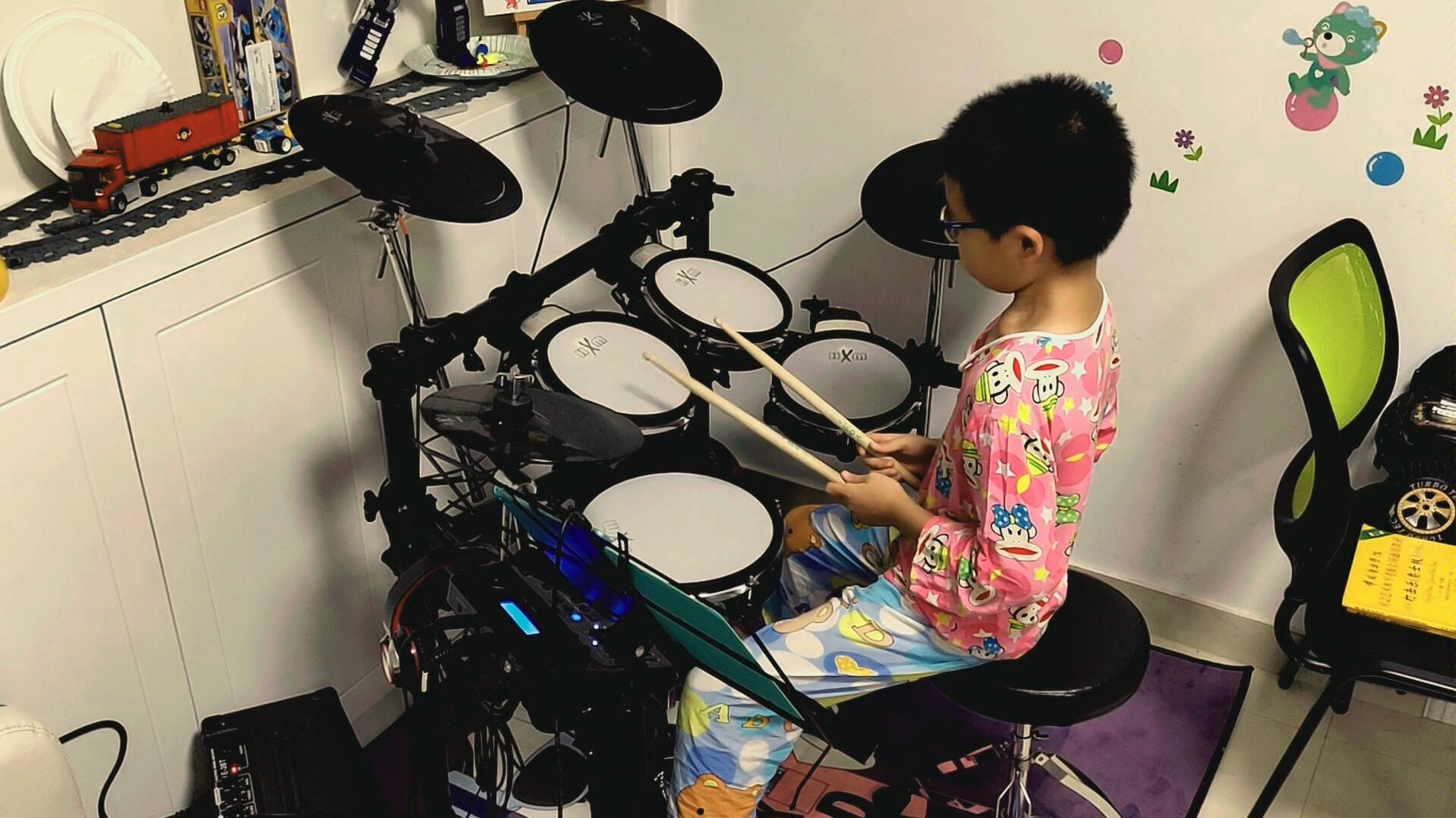 timmy柠架子鼓中国音乐学院5级摇滚风格1