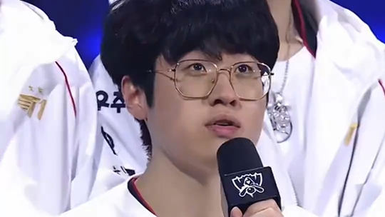 lpl要毁了faker和lck?重金挖t1上单zeus,狙击faker六冠梦