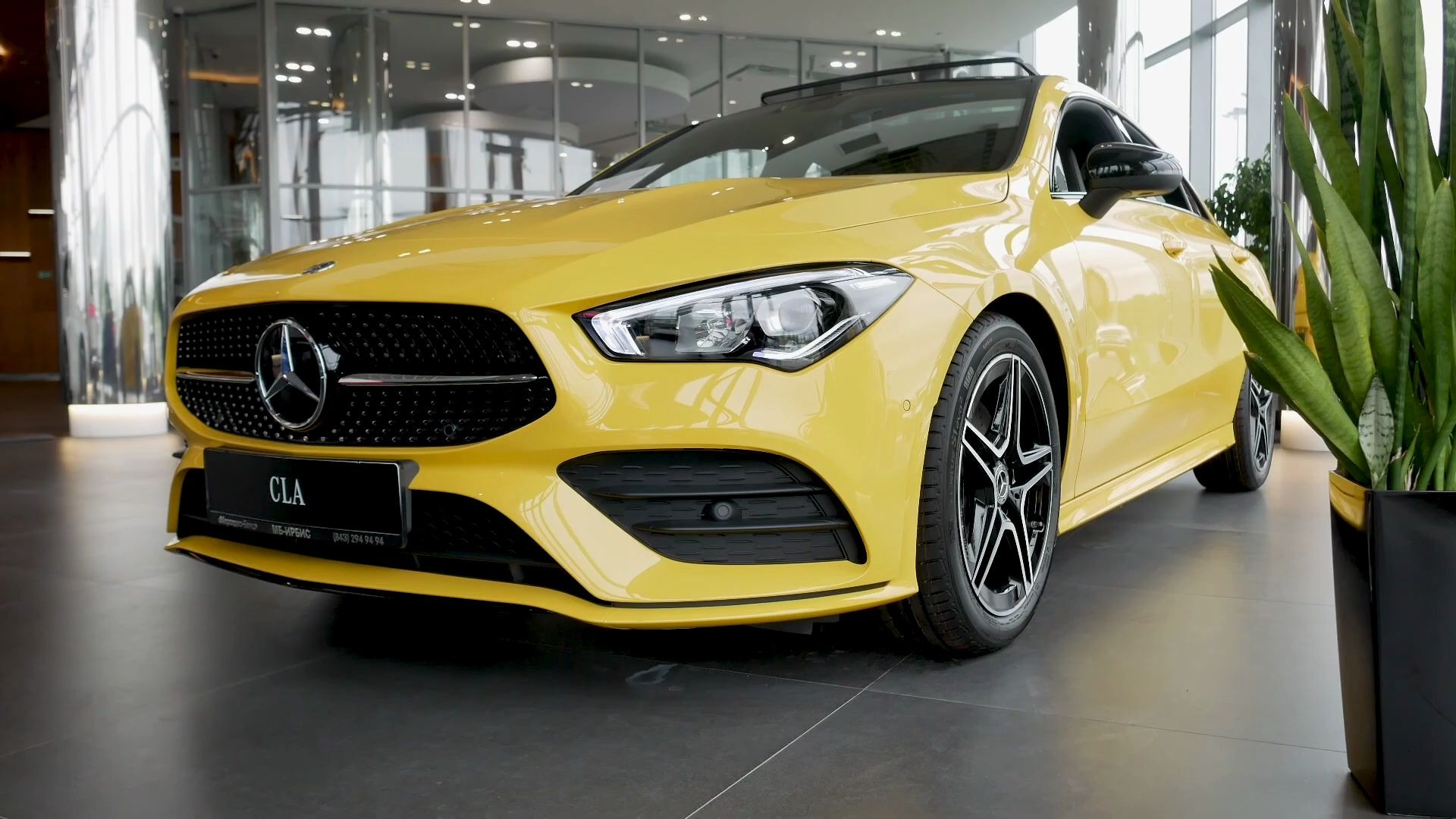 全新一代奔驰cla 200!内饰和外观预览 国内29.98万