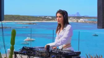 Download Video: IBIZA HOUSE MIX - Andrea Botez