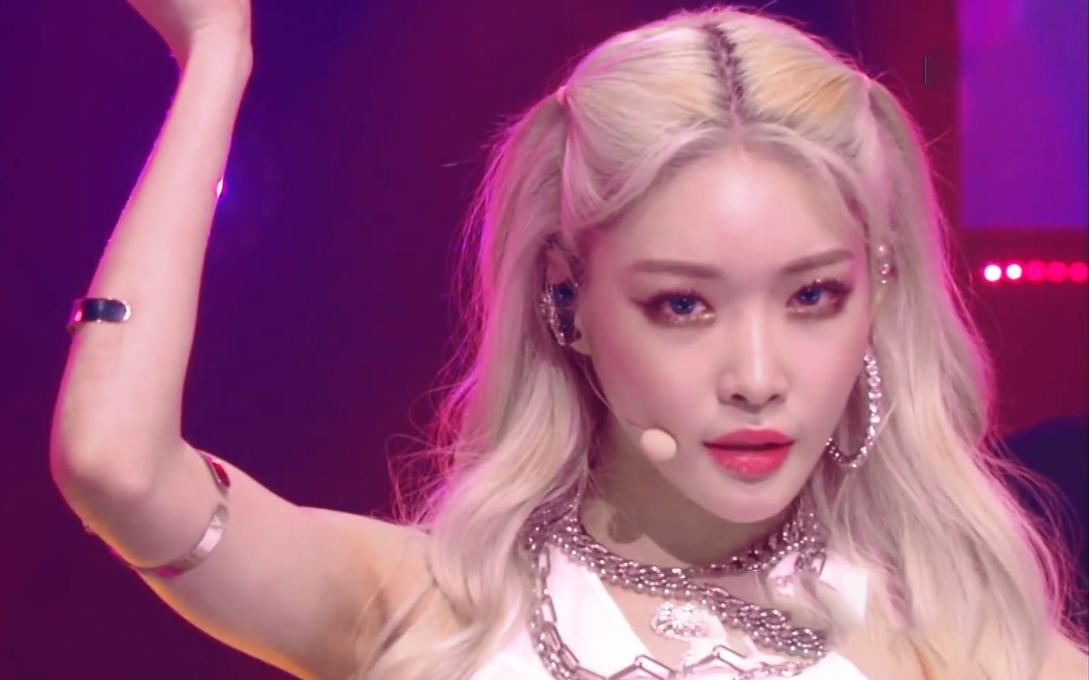 【纵享丝滑踩点换装】solo女王金请夏snapping神级换装现场!