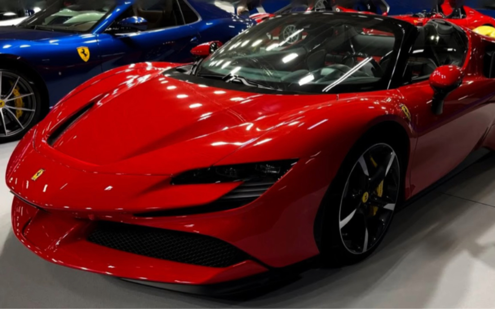 全新2024法拉利sf90 stradale spider 1000hp混合动力超级跑车